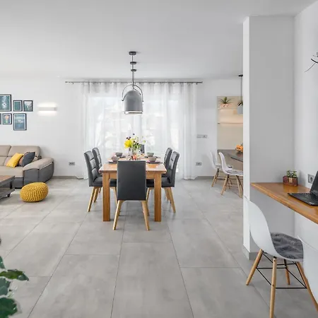 Awesome In Feriehus
